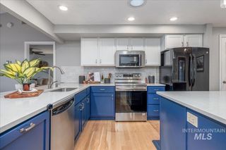 387 W Pickerell Ct, Boise, ID 83706