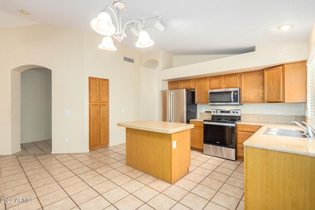 12531 W EDGEMONT Avenue, Avondale, AZ 85392