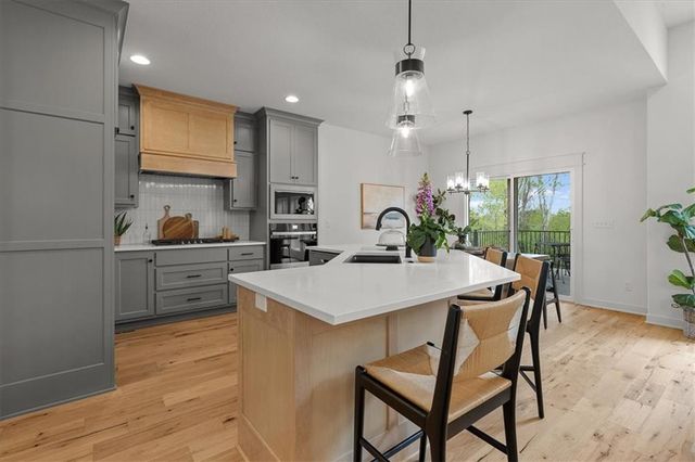 4525 145th Terrace, Basehor, KS 66007