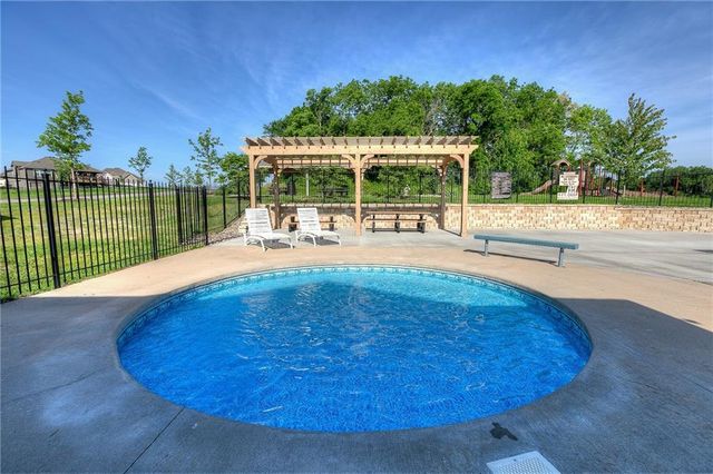 4525 145th Terrace, Basehor, KS 66007