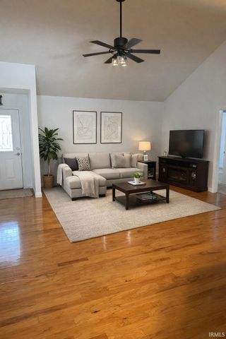 10657 Fall Creek Drive, Newburgh, IN 47630