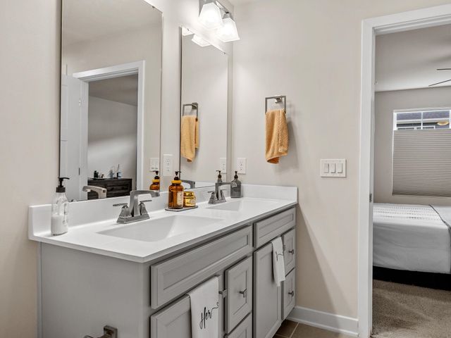 424 Leasowe Lane, Greenville, SC 29605