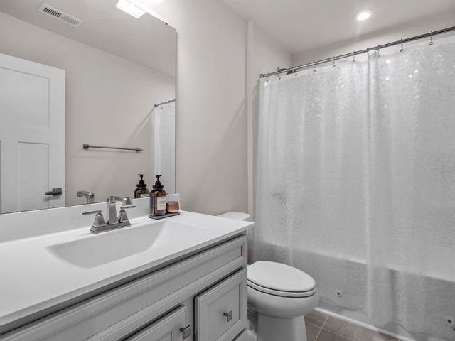 424 Leasowe Lane, Greenville, SC 29605