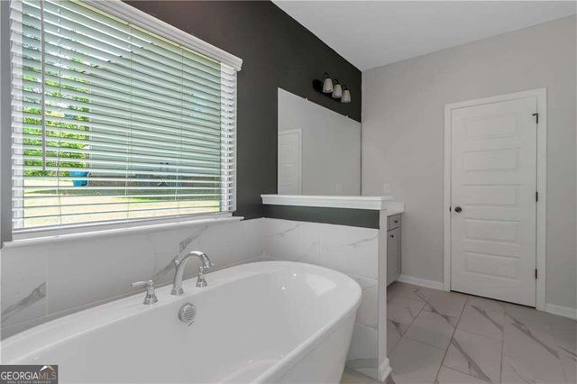 420 Tavistock Court, Mcdonough, GA 30252