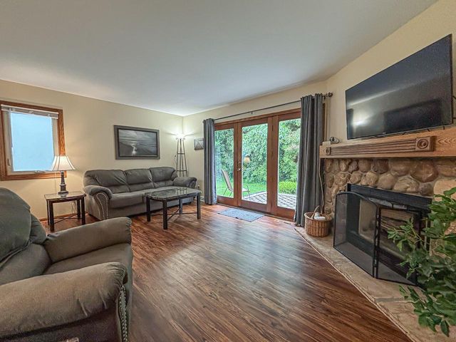 2419 Willowood DRIVE #A, Waukesha, WI 53188