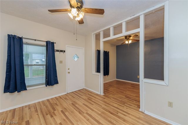 1305 Big Falls Avenue, Akron, OH 44310