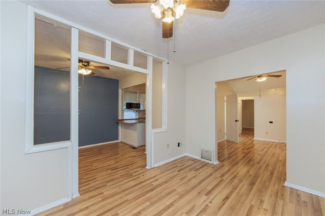 1305 Big Falls Avenue, Akron, OH 44310