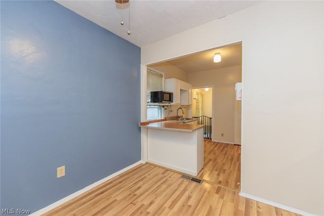 1305 Big Falls Avenue, Akron, OH 44310
