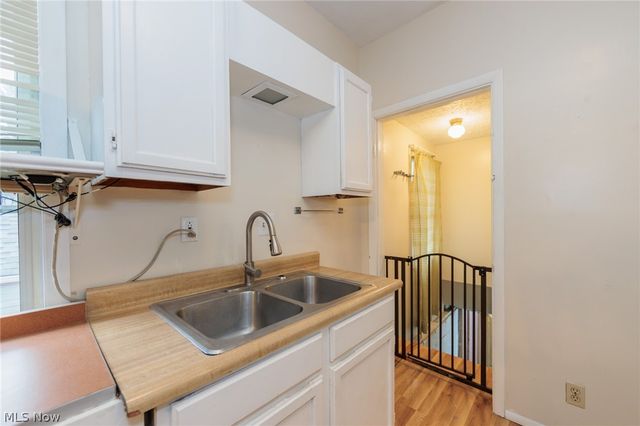 1305 Big Falls Avenue, Akron, OH 44310