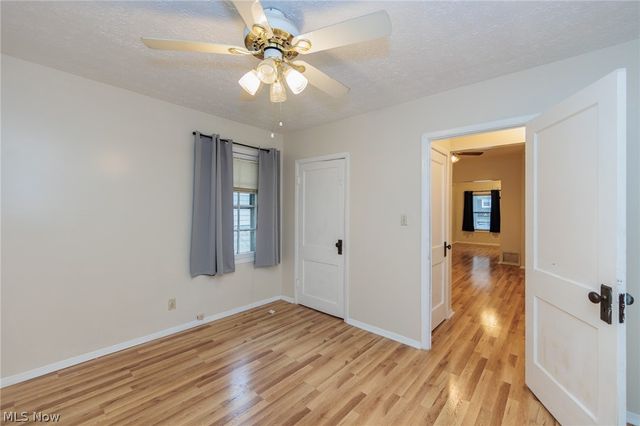 1305 Big Falls Avenue, Akron, OH 44310