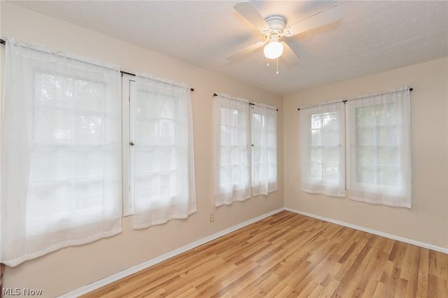 1305 Big Falls Avenue, Akron, OH 44310