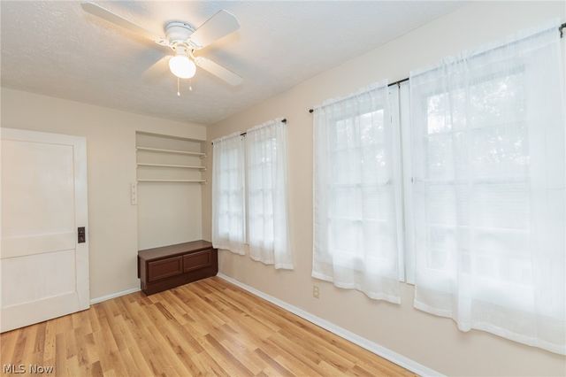 1305 Big Falls Avenue, Akron, OH 44310