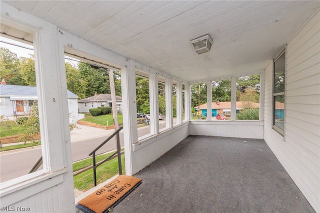 1305 Big Falls Avenue, Akron, OH 44310