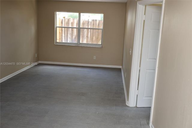 1029 S C St, Lake Worth, FL 33460