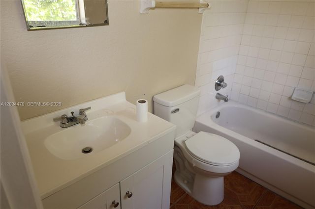 1029 S C St, Lake Worth, FL 33460