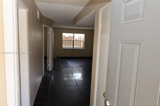 1029 S C St, Lake Worth, FL 33460