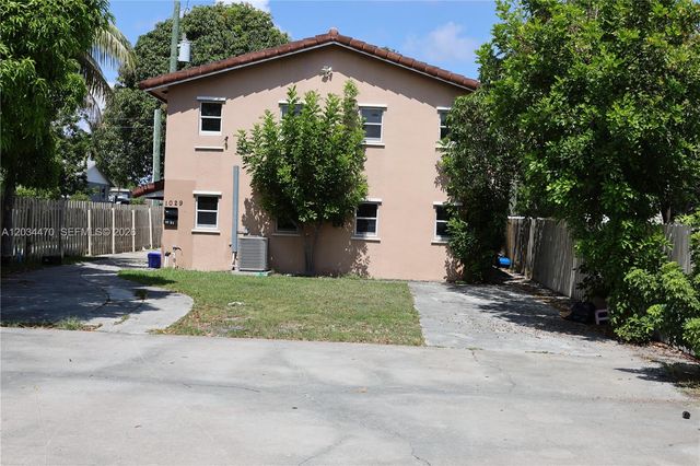 1029 S C St, Lake Worth, FL 33460