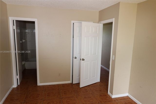 1029 S C St, Lake Worth, FL 33460
