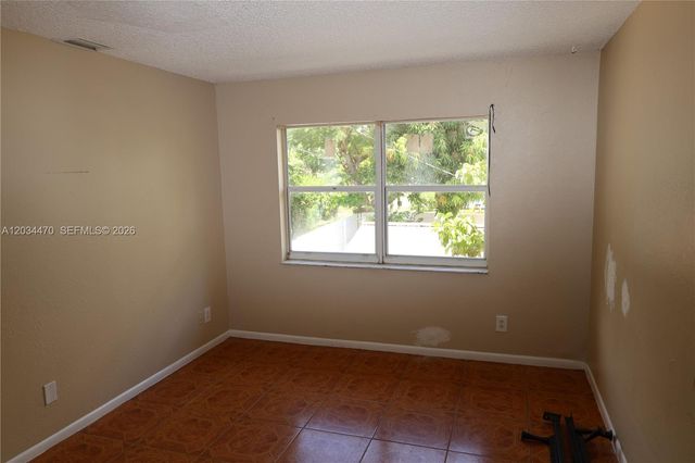1029 S C St, Lake Worth, FL 33460