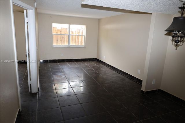 1029 S C St, Lake Worth, FL 33460