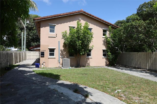 1029 S C St, Lake Worth, FL 33460