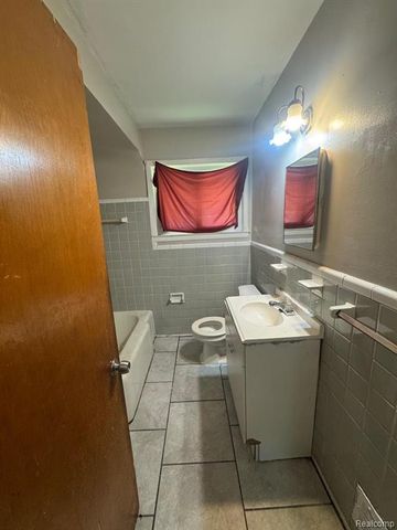 1141 Woodland Drive, Inkster, MI 48141