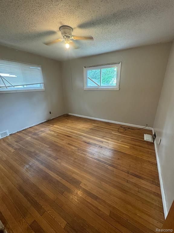 1141 Woodland Drive, Inkster, MI 48141