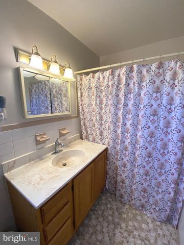 3255 E HAYES RD, Norristown, PA 19403