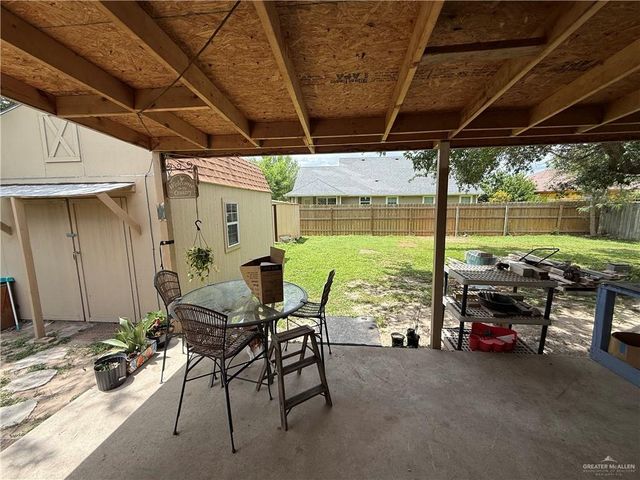 1416 E Kennedy Avenue, Alton, TX 78573
