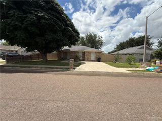 1416 E Kennedy Avenue, Alton, TX 78573