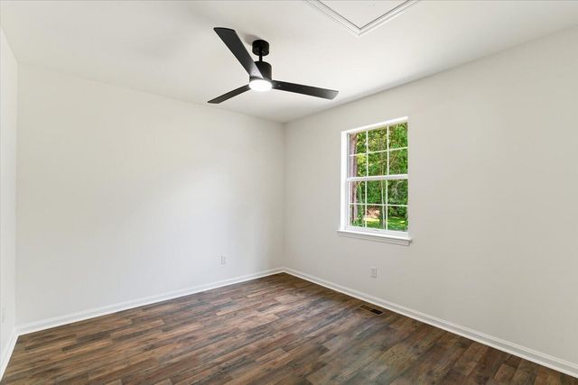 8956 Hiwassee Street, NE, Charleston, TN 37310