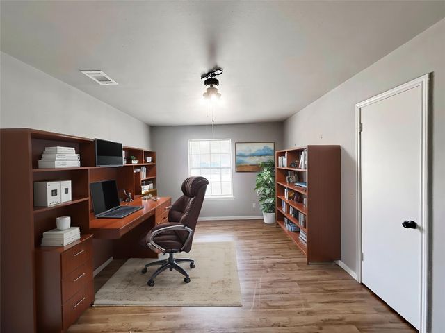 1004 Wildwood Way, Tool, TX 75143