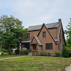 2010 Noble Avenue, Bridgeport, CT 06610