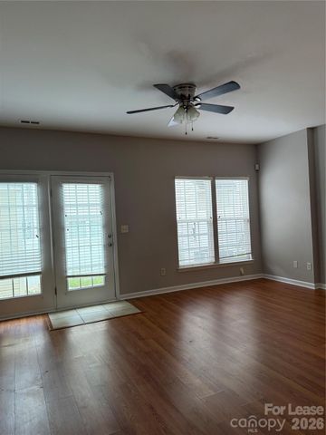 7037 Flying Scotsman Drive, Charlotte, NC 28213