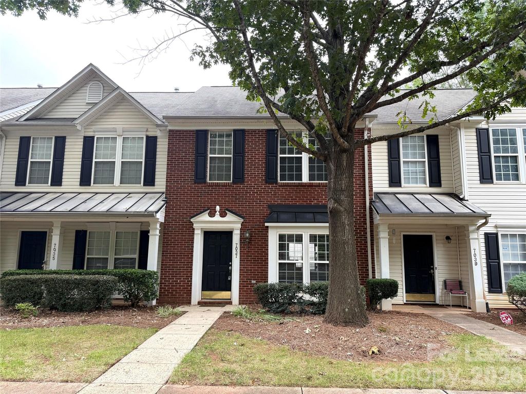 7037 Flying Scotsman Drive, Charlotte, NC 28213