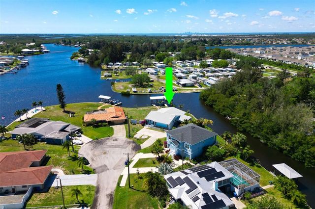821 WHITE HERON BOULEVARD, Ruskin, FL 33570