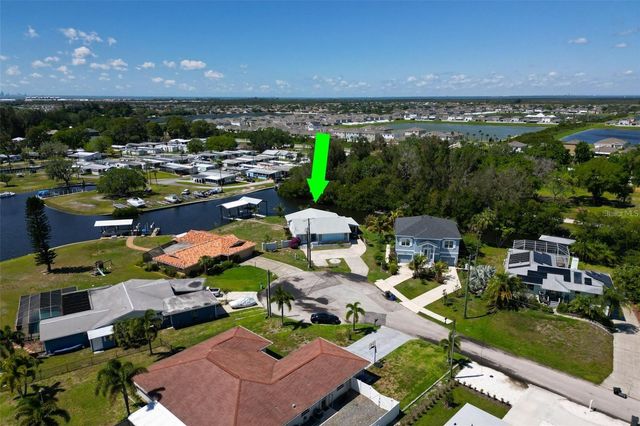 821 WHITE HERON BOULEVARD, Ruskin, FL 33570