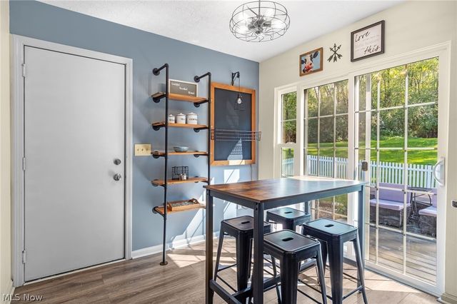 458 Derbyshire Road, Green, OH 44319