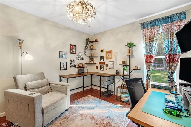 458 Derbyshire Road, Green, OH 44319