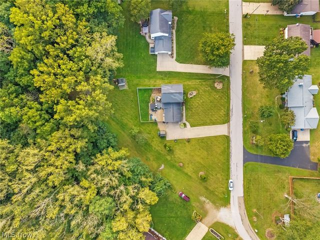 458 Derbyshire Road, Green, OH 44319