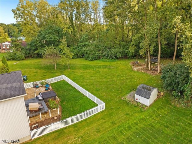 458 Derbyshire Road, Green, OH 44319