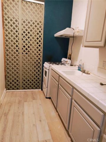 8564 Mill Pond, Riverside, CA 92508