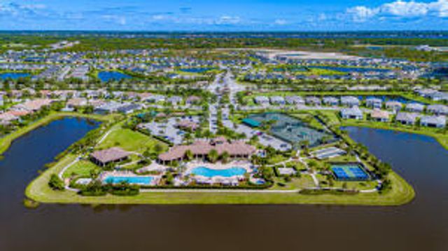 599 SE Villandry Way, Port St. Lucie, Port St Lucie, FL 34984
