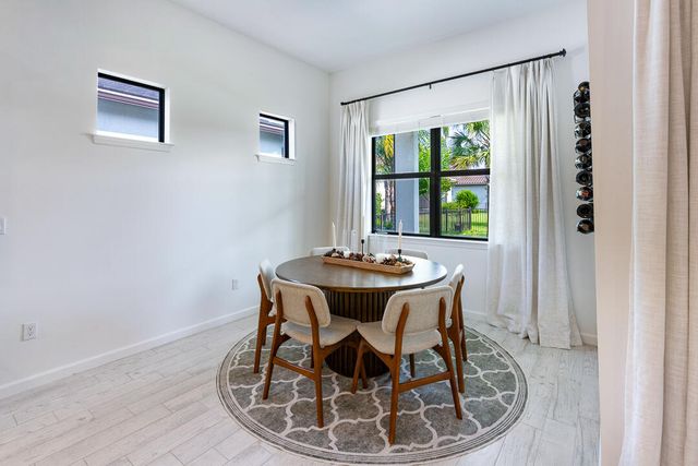 599 SE Villandry Way, Port St. Lucie, Port St Lucie, FL 34984