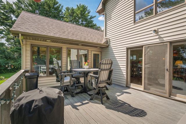 5991 North Shore Drive, Eau Claire, WI 54703