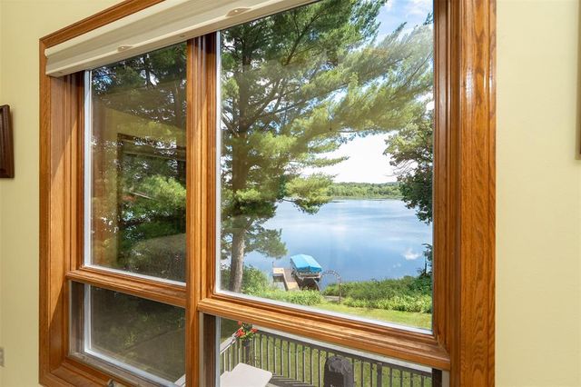 5991 North Shore Drive, Eau Claire, WI 54703