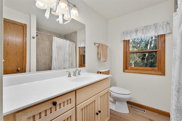 5991 North Shore Drive, Eau Claire, WI 54703