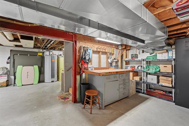 5991 North Shore Drive, Eau Claire, WI 54703