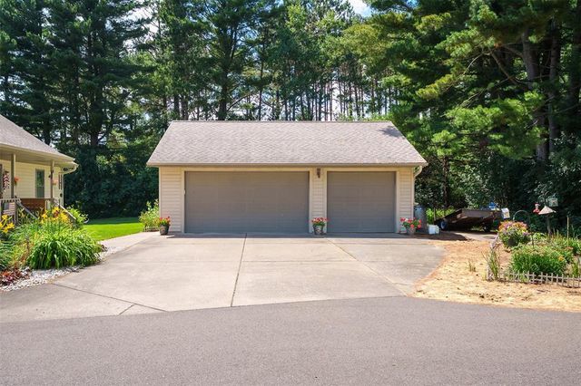 5991 North Shore Drive, Eau Claire, WI 54703