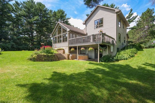 5991 North Shore Drive, Eau Claire, WI 54703